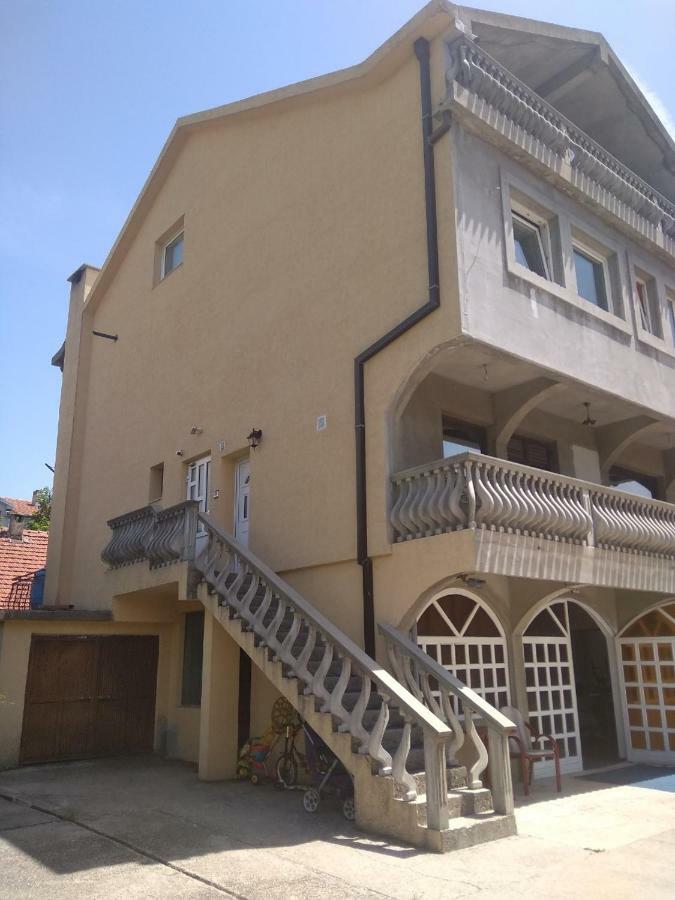 Buric Rooms Nikšić Eksteriør bilde